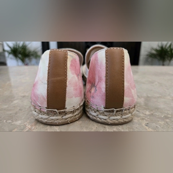 Gentle SoulsWomen's Seville Espadrille Flats.  Size 7 - Picture 4 of 10